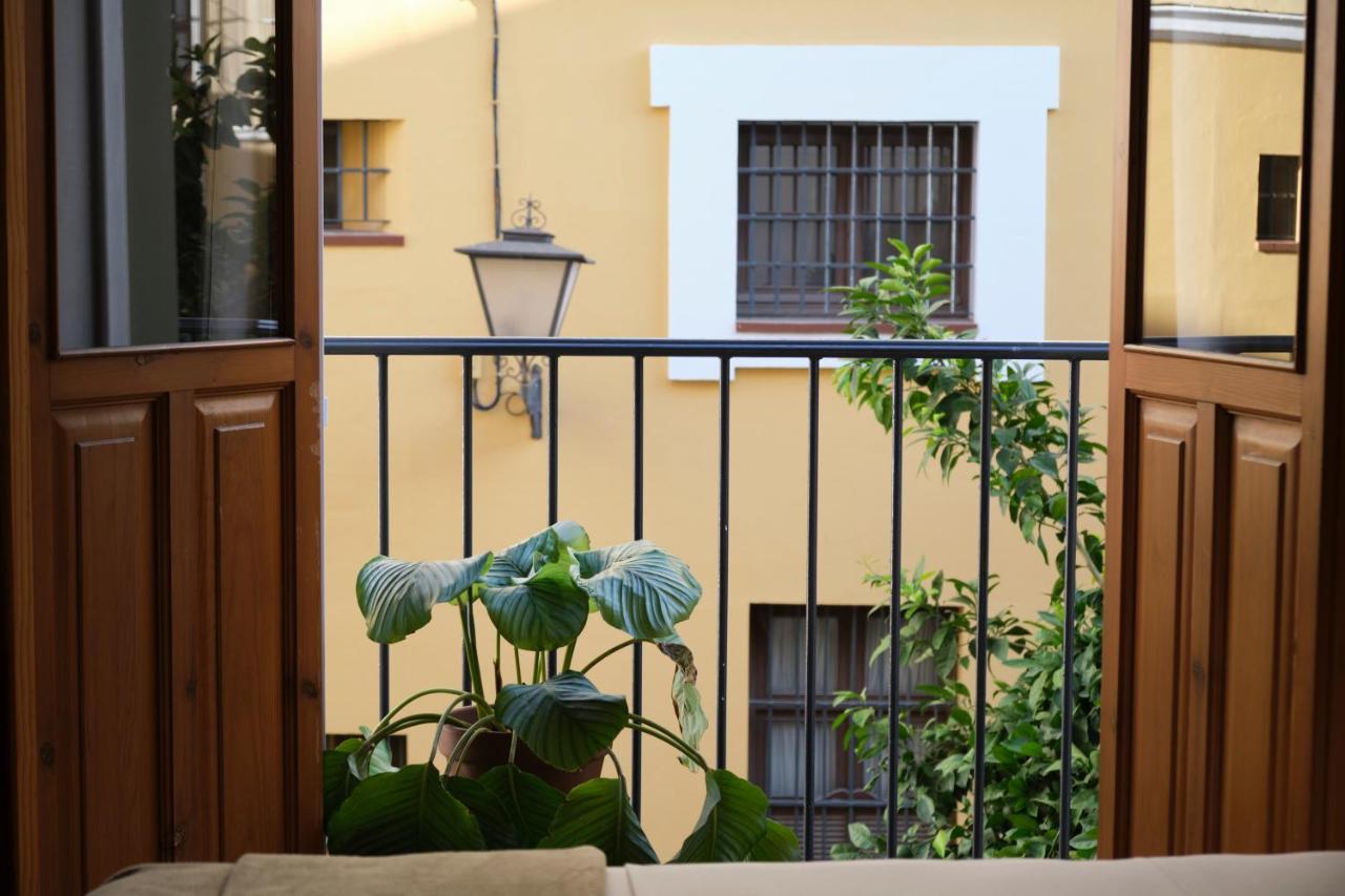 Sweet Sevilla Suites Екстер'єр фото